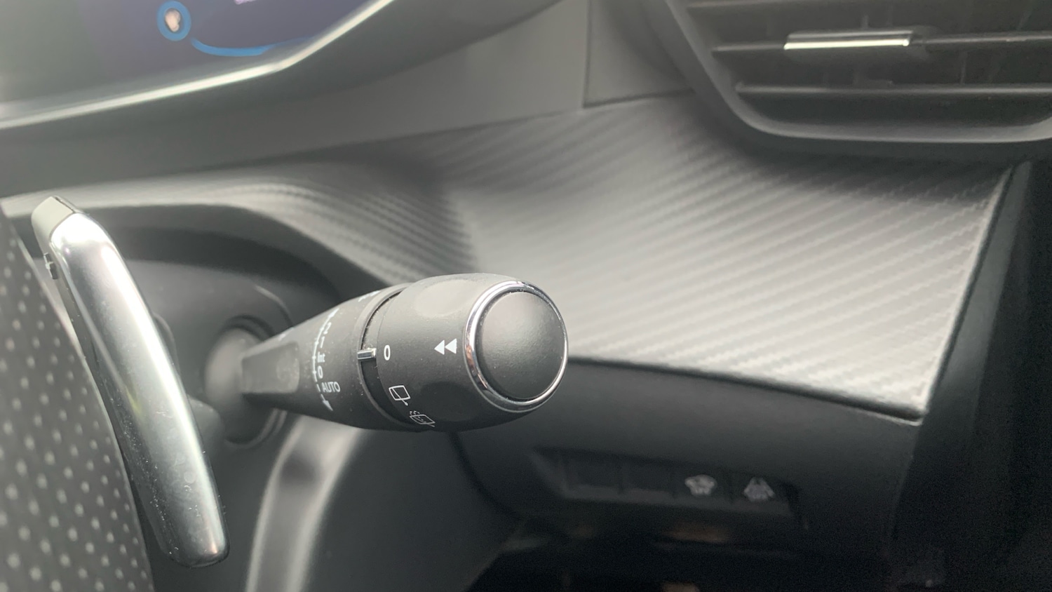 Used Peugeot 2008 2023 for sale - 76248411: Photo 28