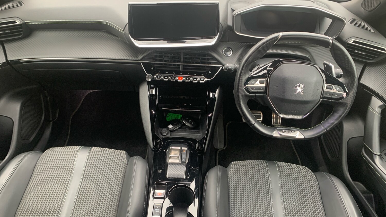 Used Peugeot 2008 2023 for sale - 76248411: Photo 4