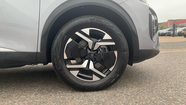 Used Peugeot 2008 2025 for sale - 76228677: Photo 17