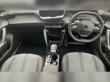 Used Peugeot 2008 2025 for sale - 76228677: Photo 4