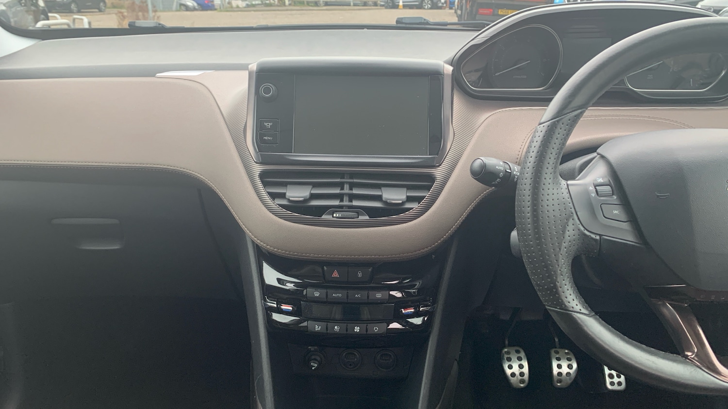 Used Peugeot 2008 2013 for sale - 76248415: Photo 10