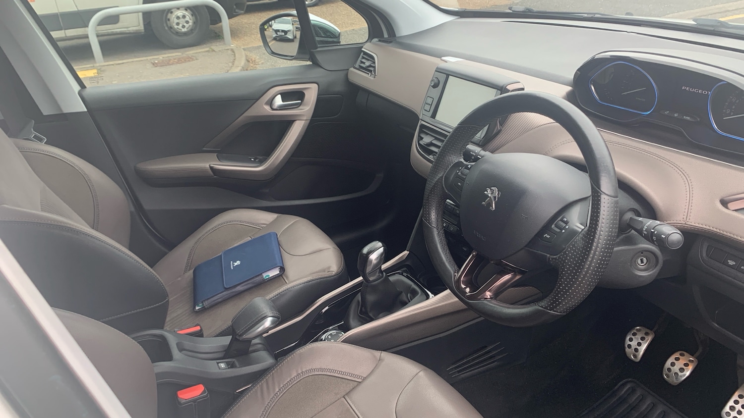 Used Peugeot 2008 2013 for sale - 76248415: Photo 11
