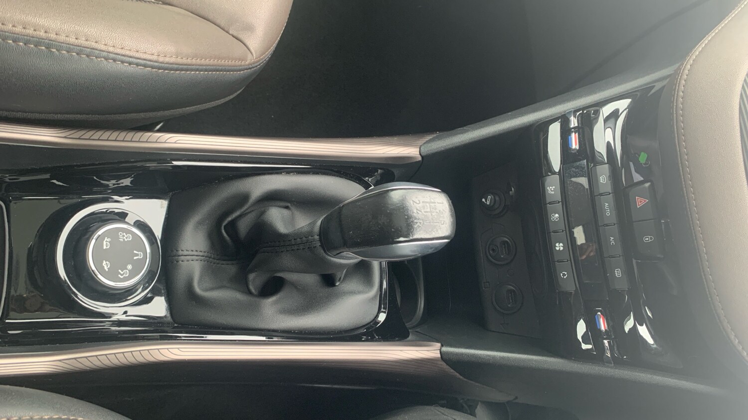 Used Peugeot 2008 2013 for sale - 76248415: Photo 20