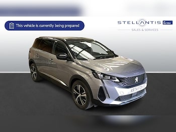 Peugeot - 5008