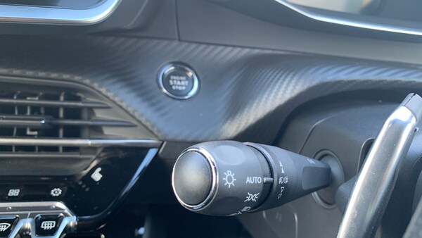Used Peugeot 2008 2022 for sale - 76216481: Photo 27