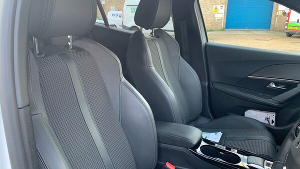Used Peugeot 2008 2022 for sale - 76216481: Photo 42