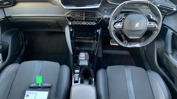 Used Peugeot 2008 2022 for sale - 76216481: Photo 4