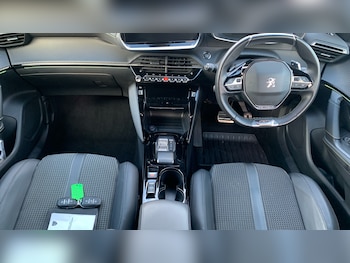 Used Peugeot 2008 2022 for sale - 76216481: Photo 4