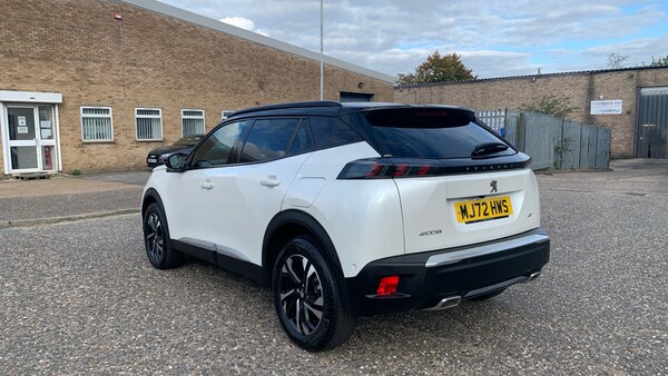 Used Peugeot 2008 2022 for sale - 76216481: Photo 5