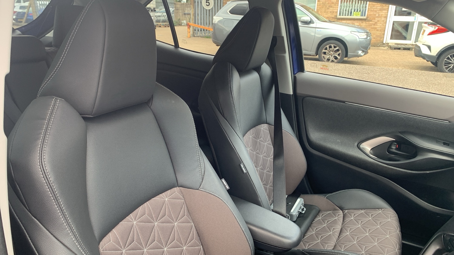 Used Toyota Yaris Cross 2022 for sale - 76003097: Photo 42