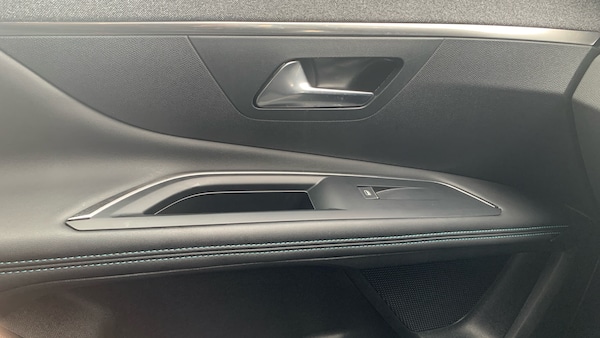 Used Peugeot 3008 2023 for sale - 76241064: Photo 41
