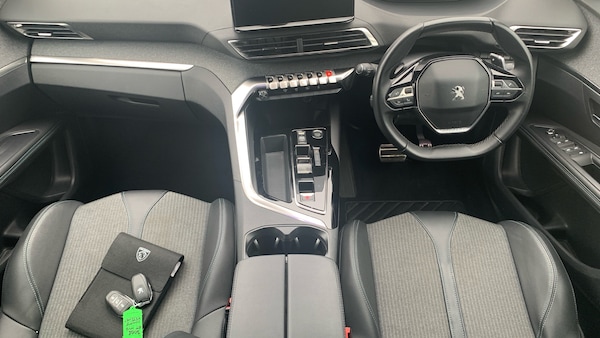 Used Peugeot 3008 2023 for sale - 76241064: Photo 4