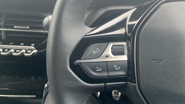 Used Peugeot 2008 2022 for sale - 76228691: Photo 23