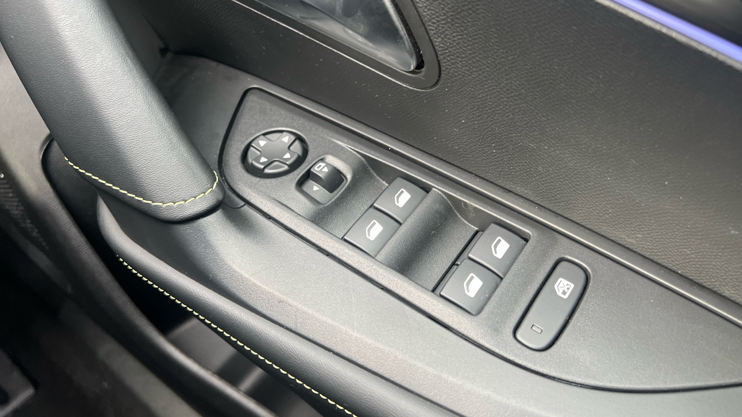 Used Peugeot 2008 2025 for sale - 76410178: Photo 22