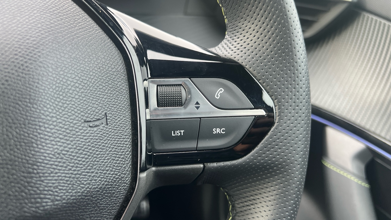 Used Peugeot 2008 2025 for sale - 76410178: Photo 24