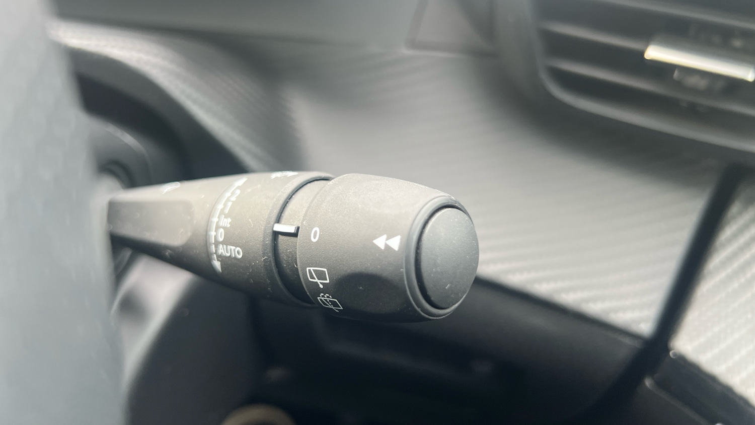 Used Peugeot 2008 2025 for sale - 76410178: Photo 28