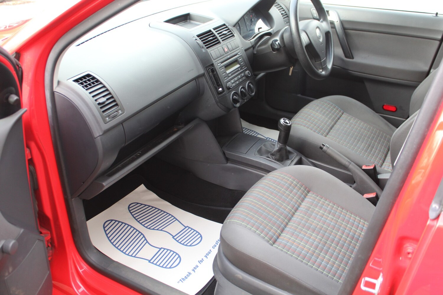 Used Volkswagen Polo 2009 for sale - 77758988: Photo 13