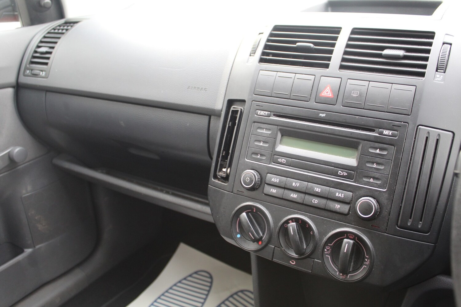 Used Volkswagen Polo 2009 for sale - 77758988: Photo 18