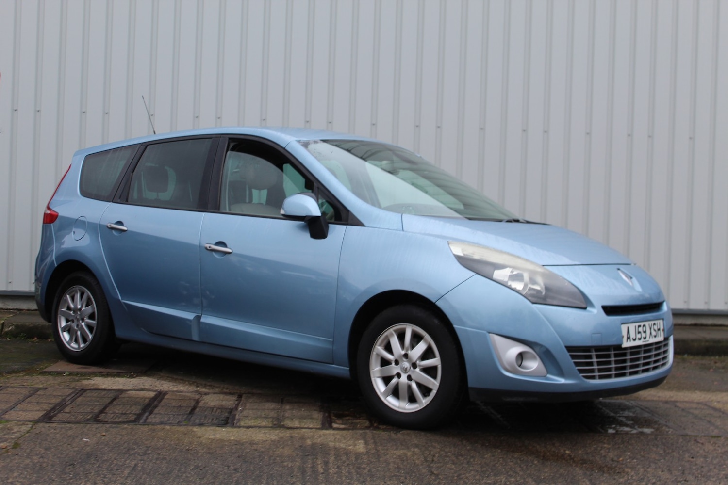 Used Renault Grand Scenic 2010 for sale - 77595259: Photo 4
