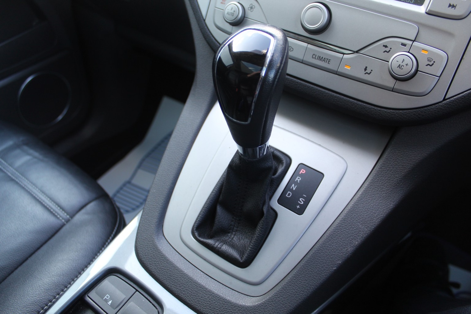 Used Ford Kuga 2010 for sale - 78213621: Photo 7