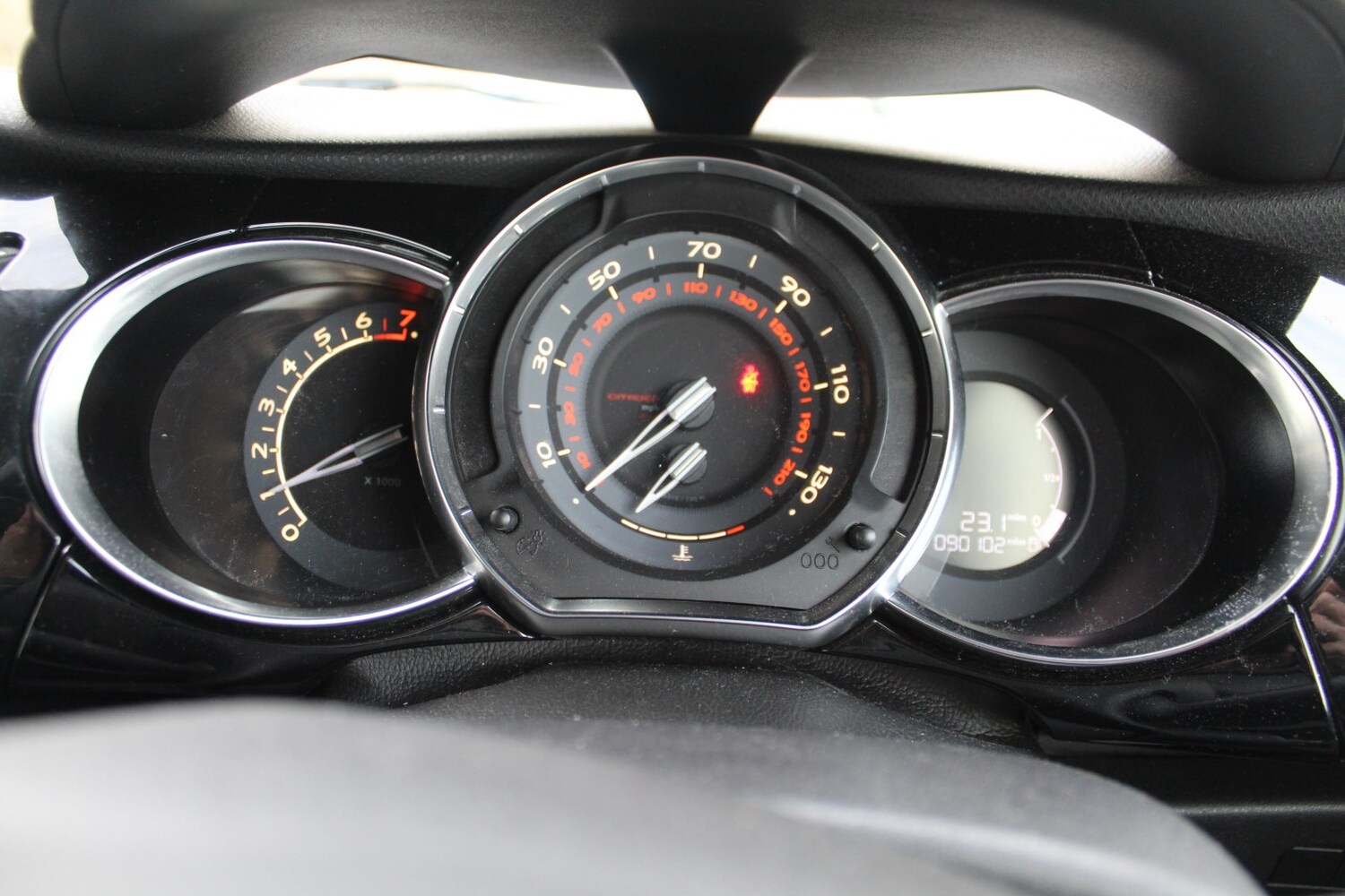 Used DS Automobiles DS 3 2015 for sale - 77792772: Photo 10