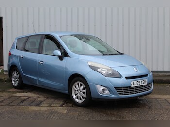 Used Renault Grand Scenic 2010 for sale - 77749918: Photo
