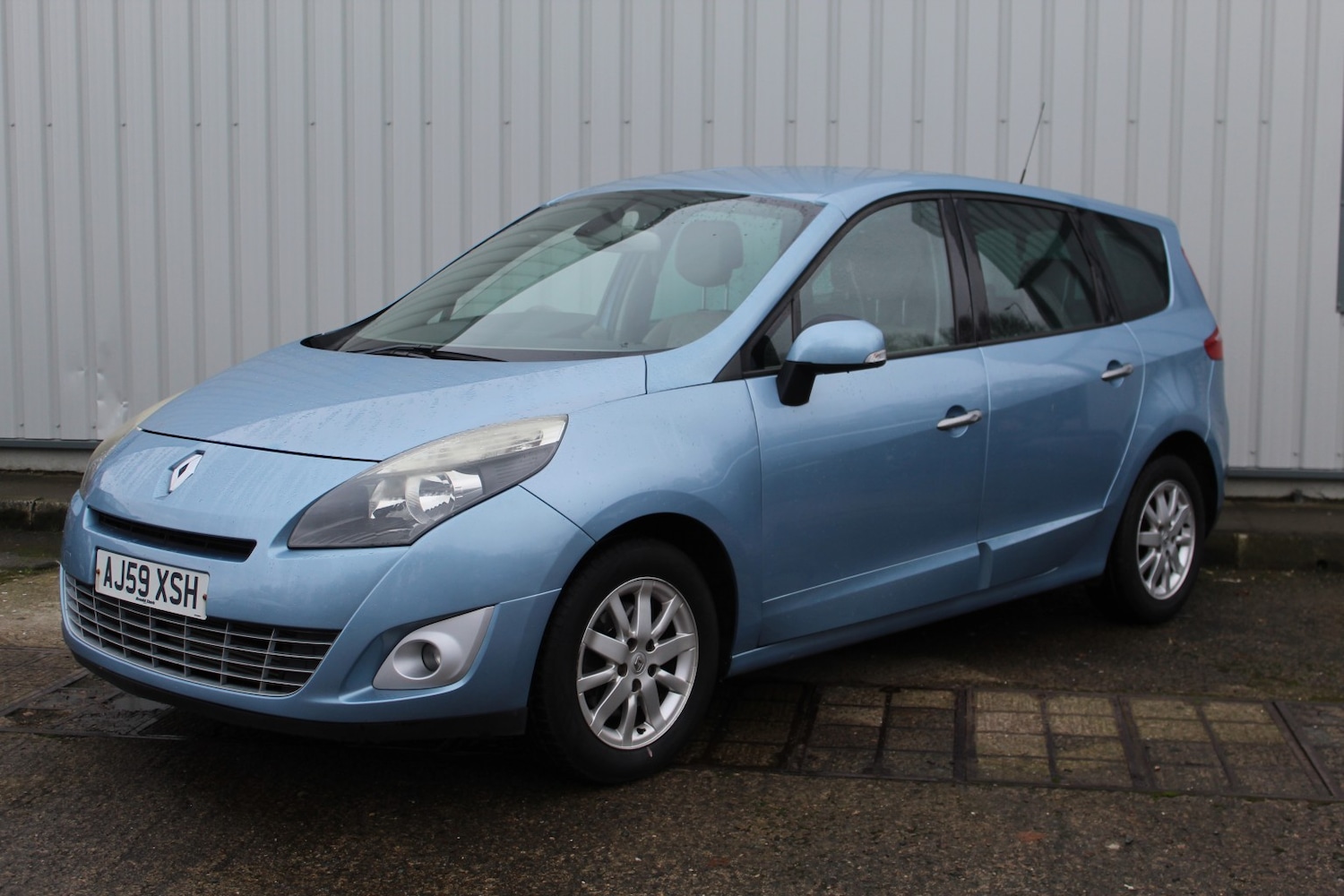 Used Renault Grand Scenic 2010 for sale - 77749918: Photo 3