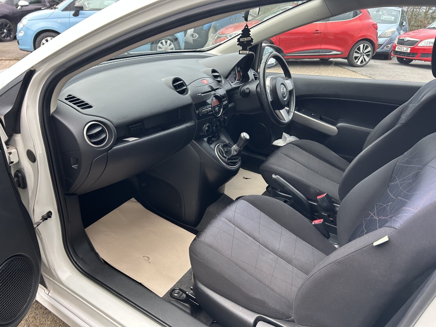 Used Mazda Mazda2 2012 for sale - 77609990: Photo 13