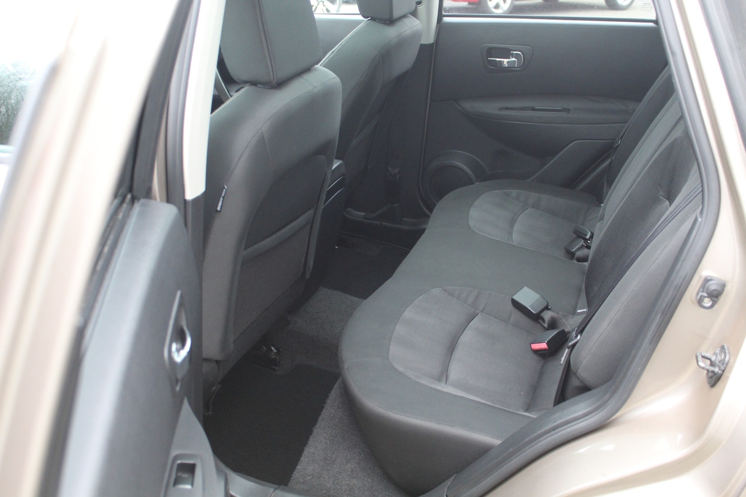 Used Nissan Qashqai 2010 for sale - 77632619: Photo 18