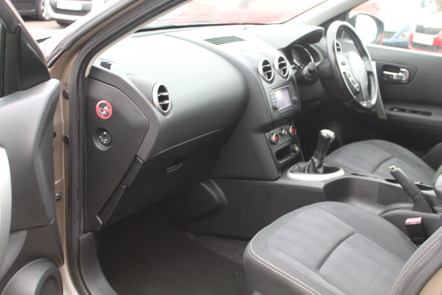 Used Nissan Qashqai 2010 for sale - 77632619: Photo 20