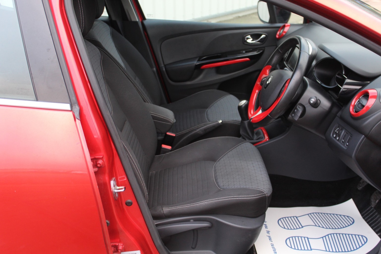 Used Renault Clio 2014 for sale - 77595320: Photo 14