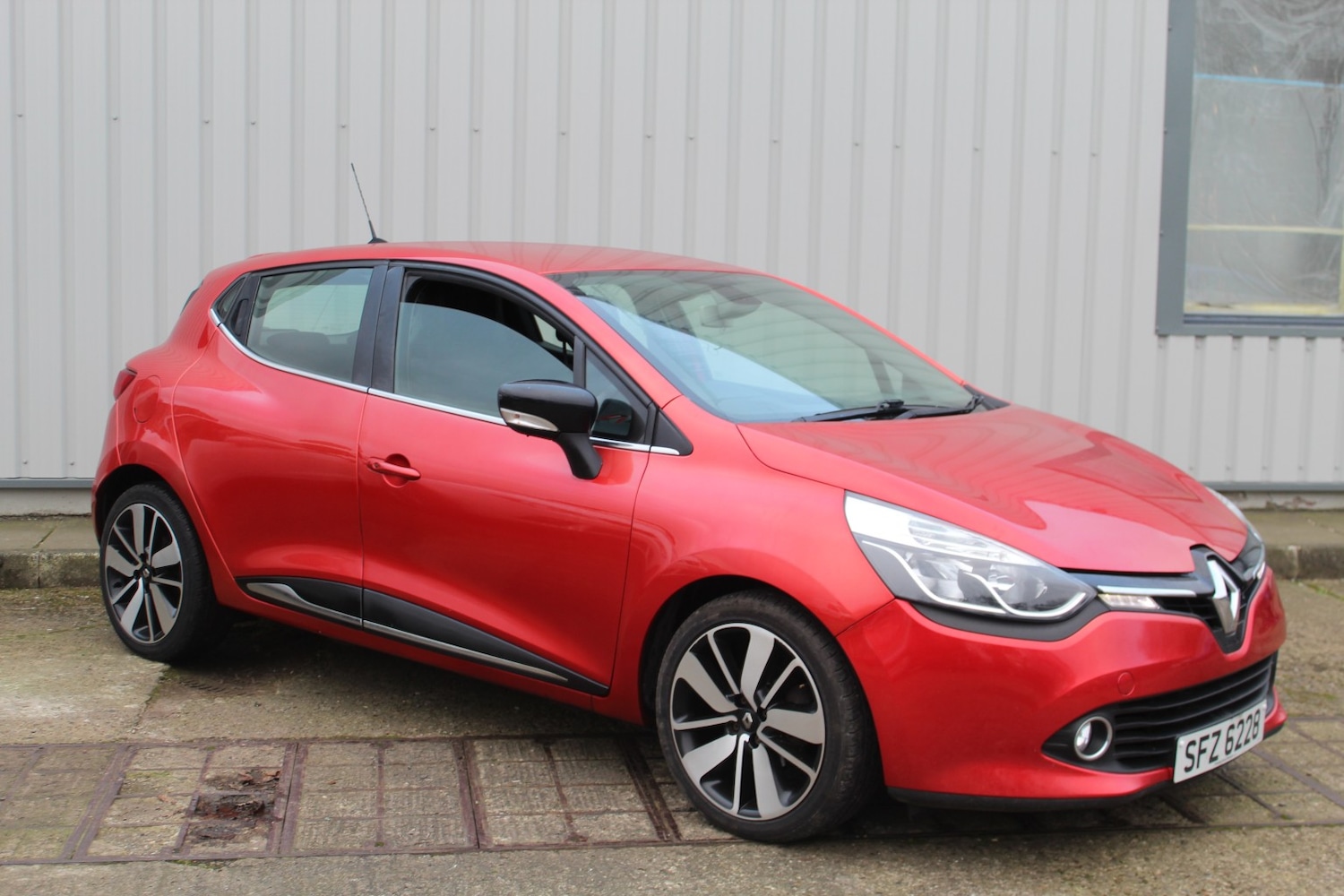 Used Renault Clio 2014 for sale - 77595320: Photo 6