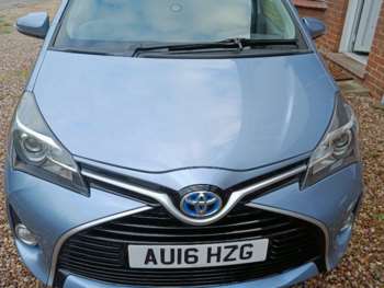 2016 (16) - 1.5 Hybrid Icon 5dr CVT