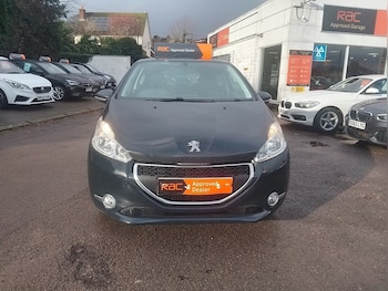 Used Peugeot 208 2015 for sale - 78851531: Photo