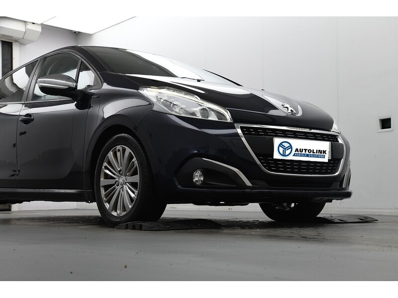 Used Peugeot 208 2019 for sale - 77437747: Photo 2