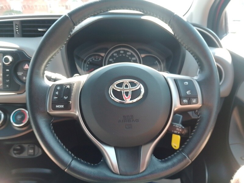 Used Toyota Yaris 2016 for sale - 78197467: Photo 14