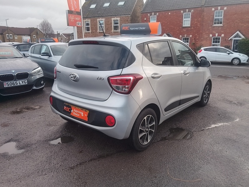 Used Hyundai i10 2018 for sale - 77422972: Photo 12