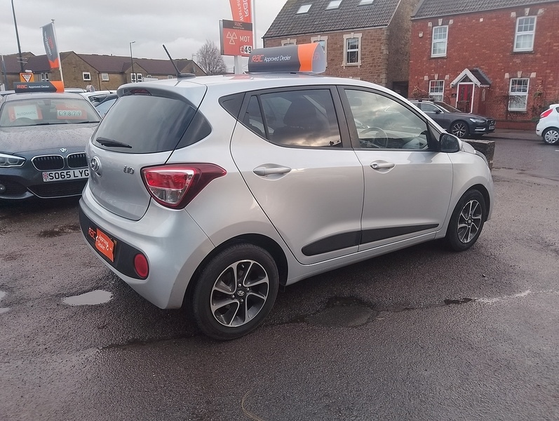 Used Hyundai i10 2018 for sale - 77422972: Photo 13