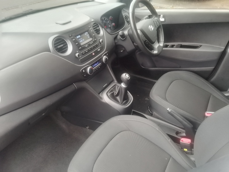 Used Hyundai i10 2018 for sale - 77422972: Photo 16