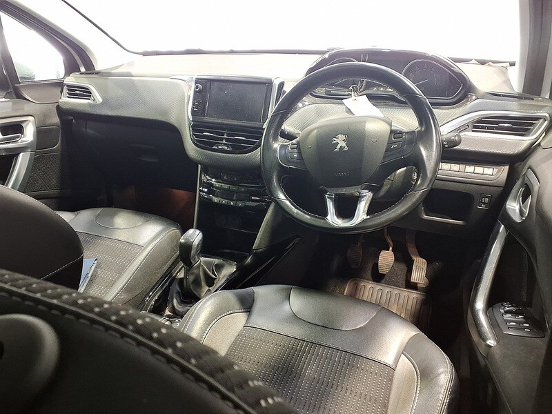 Used Peugeot 2008 for sale - 77530261: Photo 9