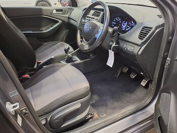 Used Hyundai i20 2016 for sale - 78453640: Photo