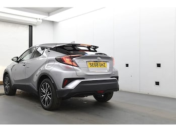 Used Toyota C-HR 2019 for sale - 79082548: Photo