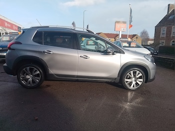 Used Peugeot 2008 2019 for sale - 78453647: Photo