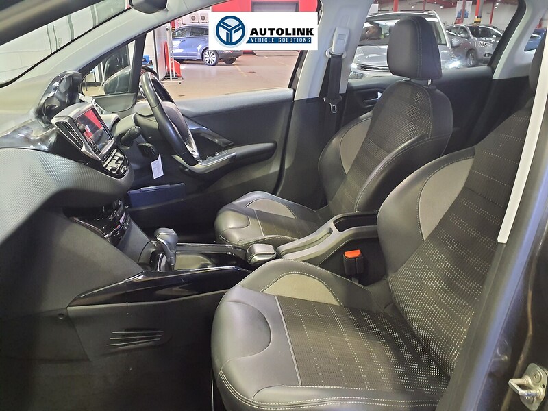 Used Peugeot 2008 2018 for sale - 78016689: Photo 11