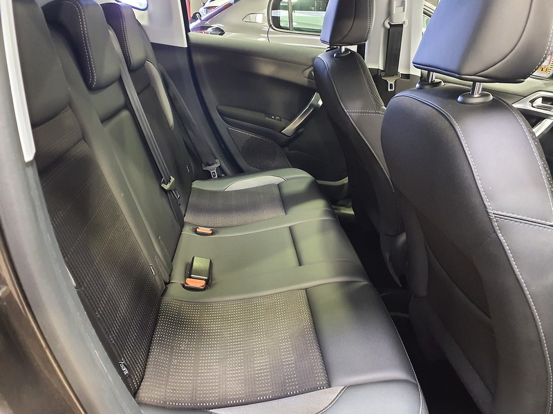 Used Peugeot 2008 2018 for sale - 78016689: Photo 9