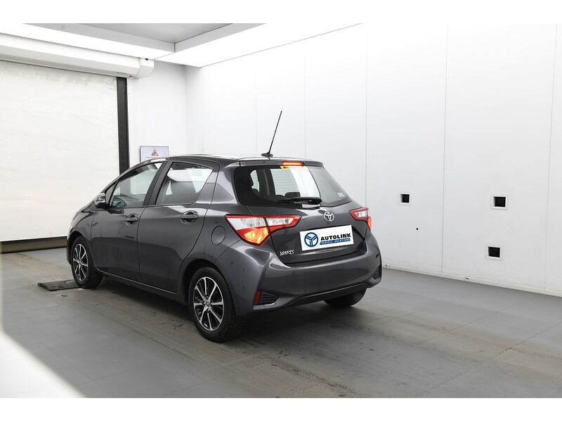 Used Toyota Yaris for sale - 77790174: Photo 2