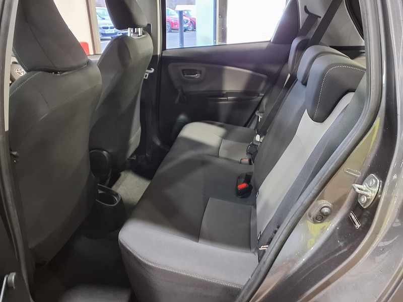 Used Toyota Yaris for sale - 77790174: Photo 8