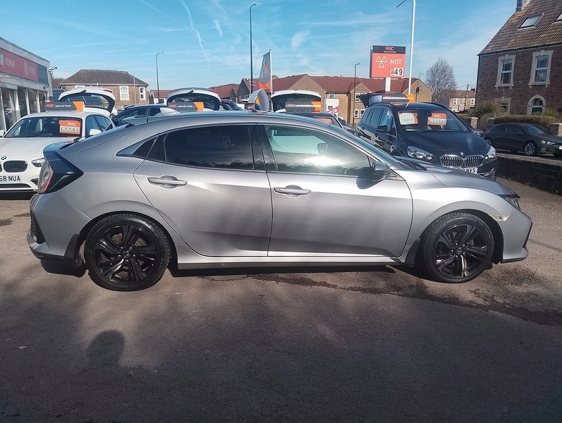 Used Honda Civic 2017 for sale - 77655710: Photo 12