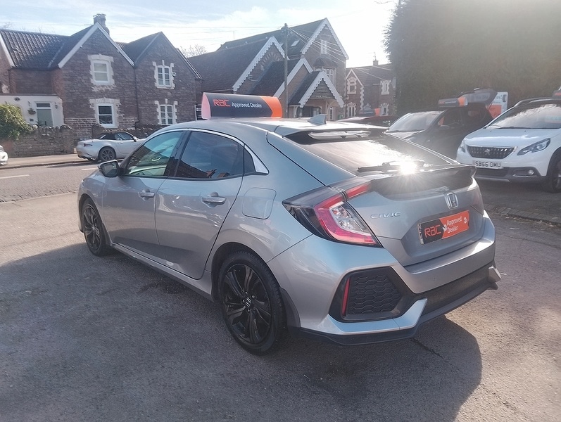 Used Honda Civic 2017 for sale - 77655710: Photo 8