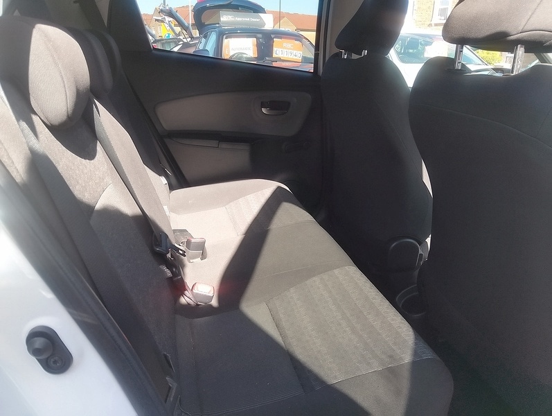 Used Toyota Yaris 2016 for sale - 77423034: Photo 14